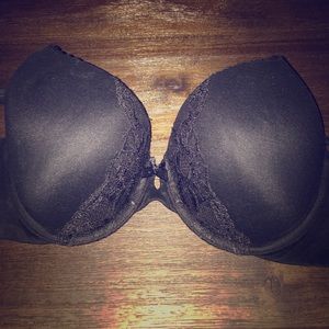 Victoria’s Secret Body by Victoria Bra